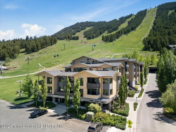 680 S Cache St #508, Jackson, WY 83001