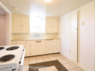 34 SE 4th St #B, College Place, WA 99324