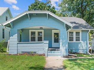 3824 Seward St, Omaha, NE 68111