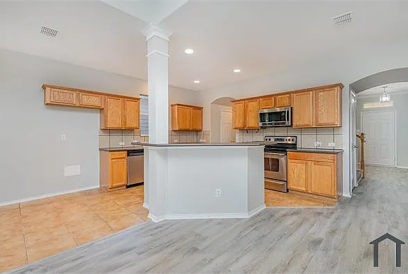 506 Niagara Falls Dr — Photo 5