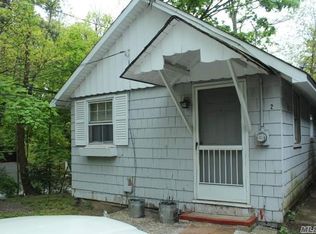 2 Tangier Dr, Sound Beach, NY 11789