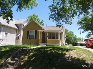 414 Allan St, Sioux City, IA 51103