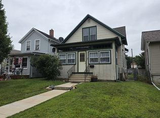 813 Pine St, Ottawa, IL 61350