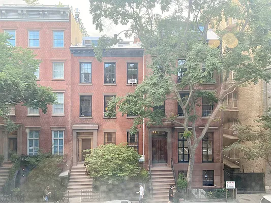 Rented by J PRESTON AND ASSOCIATES INC | media 36