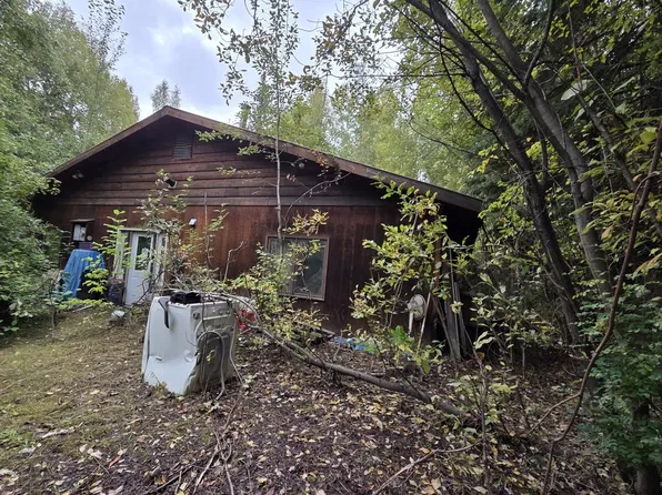 1579 Emma Way, Fairbanks, AK 99709