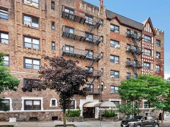 130 Bayridge Parkway image 10 of 10