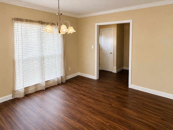 4th image of 212 Jefferson Pl