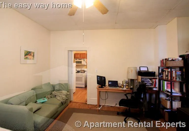 79 Kinnaird St — Photo 7
