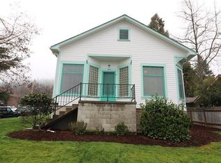 303 N Main St, Ashland, OR 97520