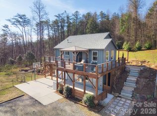 132 Peaceful View Dr, Fairview, NC 28730