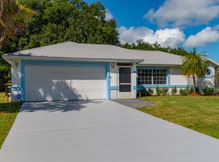 496 Petal Rd NE, Palm Bay, FL 32907
