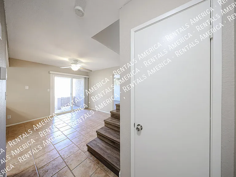 4555 W Continental Dr — Photo 21