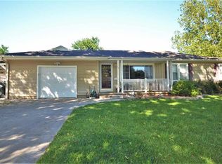 54 Circle Dr, Hutchinson, KS 67502