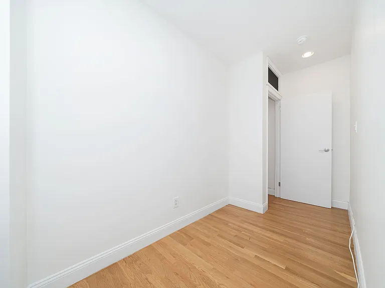 35 Fort Washington Ave #3F — Photo 14