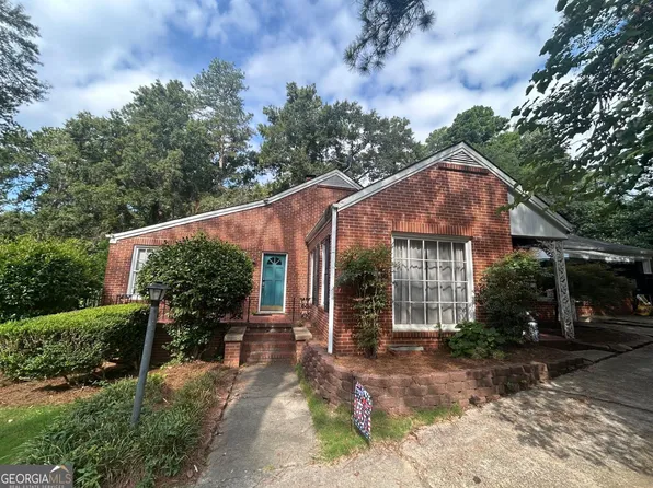 241 Lakeside Dr, Milledgeville, GA 31061