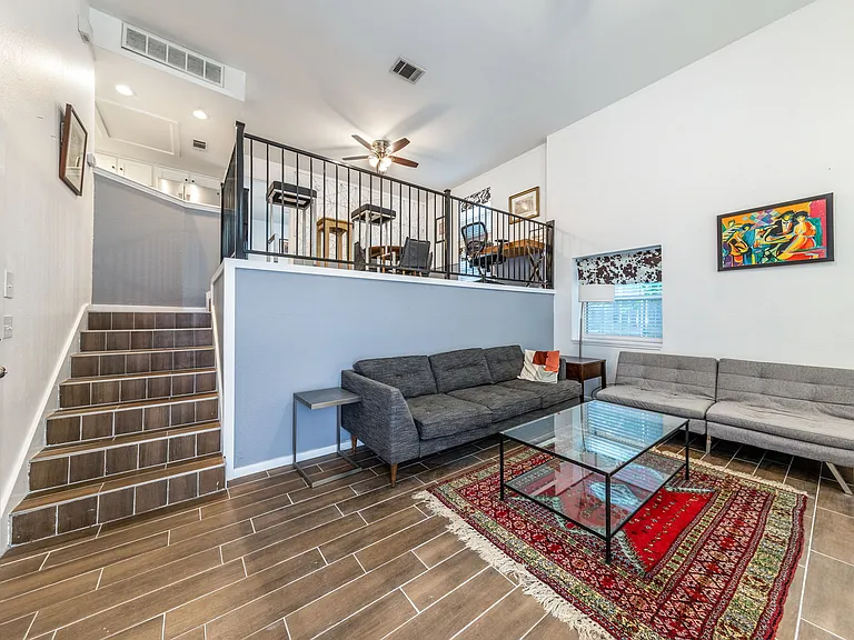 1500 Woodlawn Blvd #4 — Photo 4