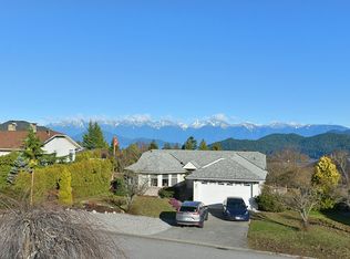 503 Eaglecrest Dr, Gibsons, BC V0N1V8