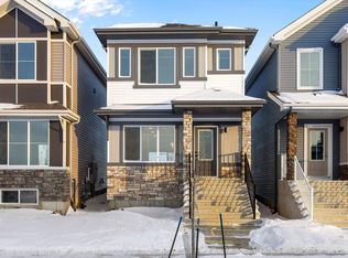 18127 85th St NW, Edmonton, AB