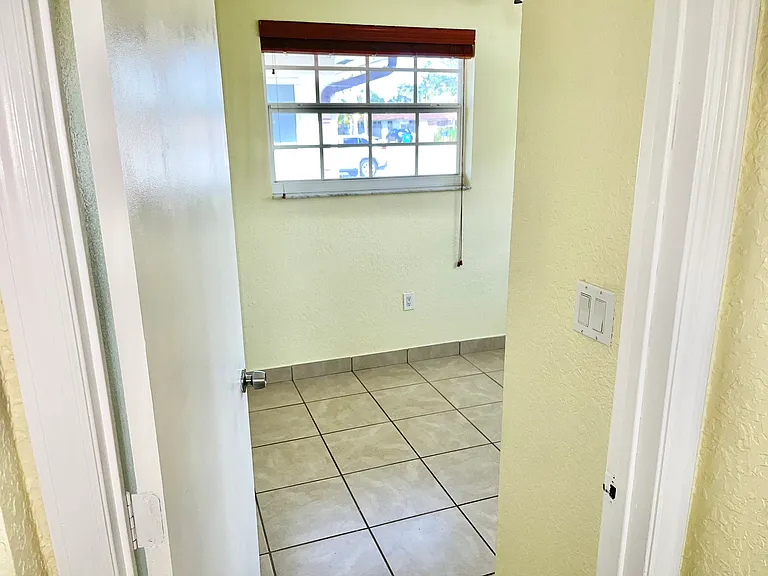 3501 SW 3rd St #1 — Photo 18