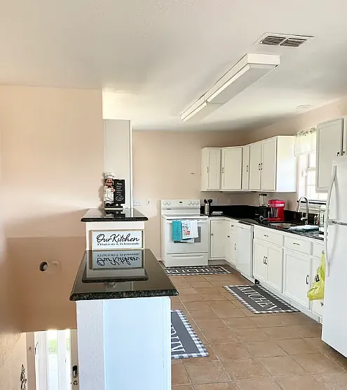 201 W Hibiscus St #A — Photo 2