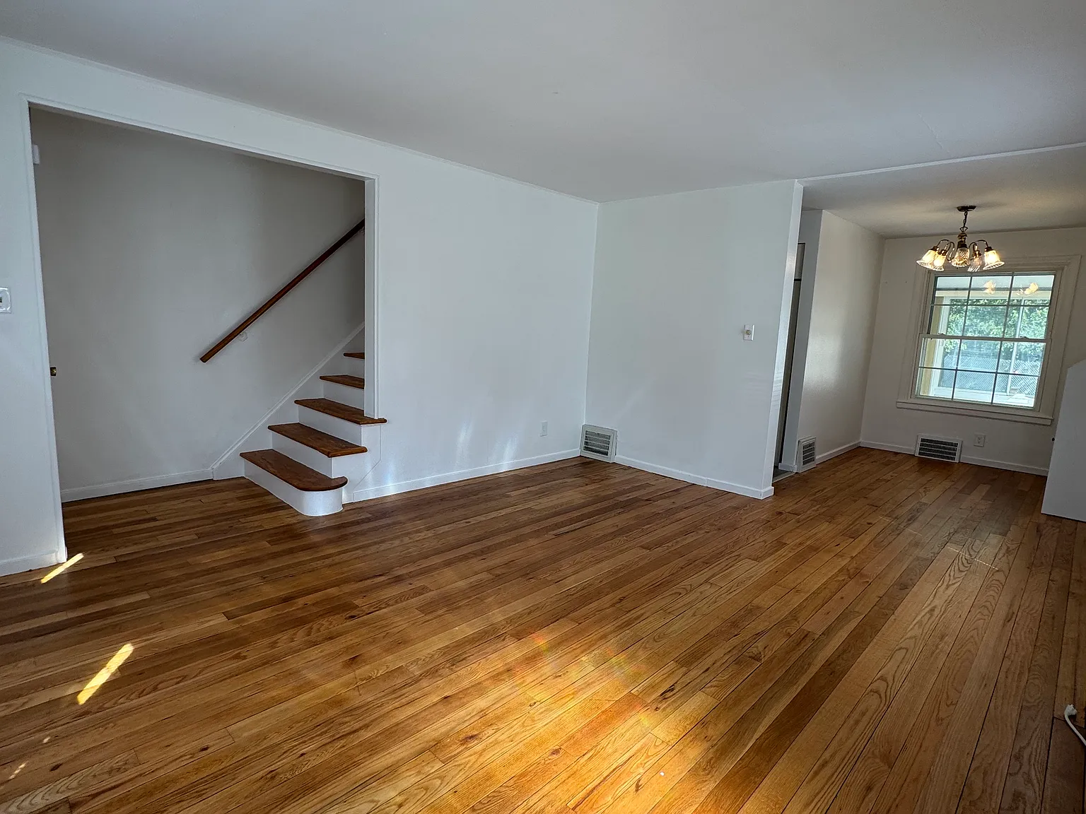 2 bed, 1248 sqft, $1,450 — Photo 4