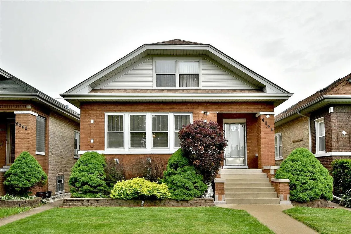 Building Photo - 4044 N Mango Ave #GARDEN