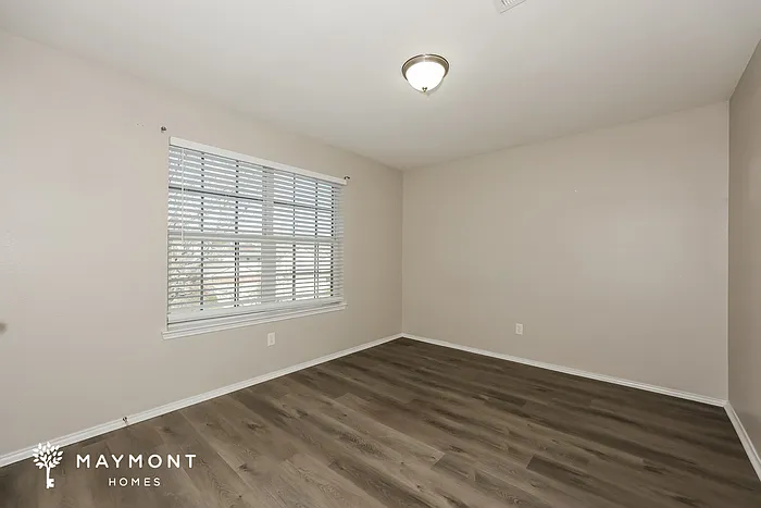 2625 Gardendale Dr — Photo 13