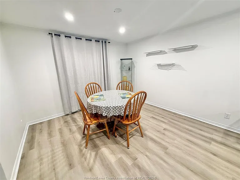 10664 Atwater Cres #MAIN — Photo 6