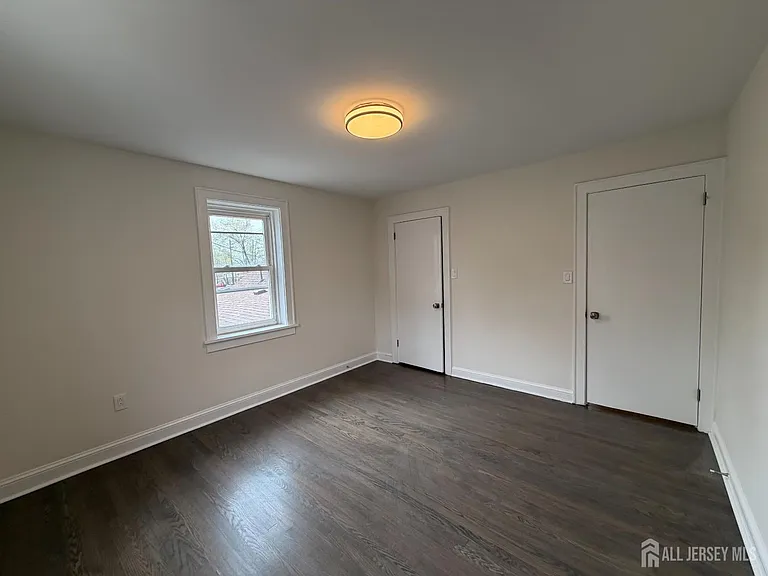 1020 Raritan Ave — Photo 18