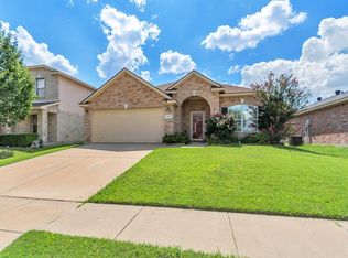 13617 Ponderosa Ranch Rd, Roanoke, TX 76262