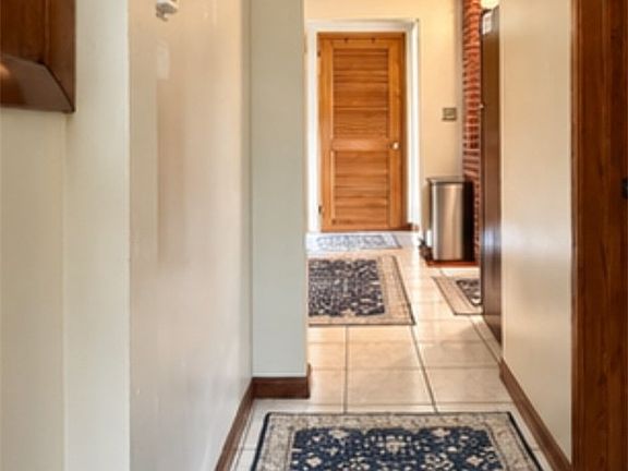 5th image of 1364 Youll St