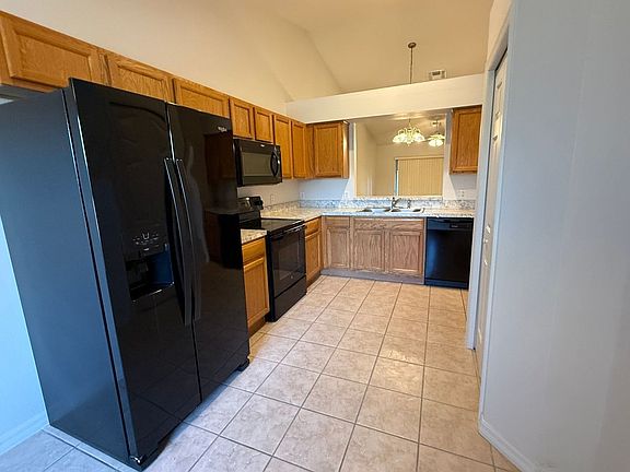 5th image of 3393 Celena Cir