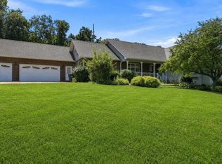 1135 W Menzemer Rd, Elizabeth, IL 61028