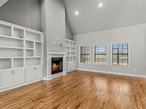 2nd image of 2749 W Vanike Dr