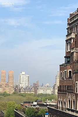 Rented by Sotheby's International Realty | media 11