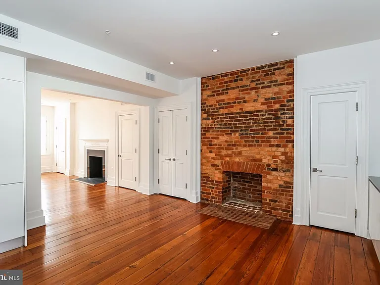 3009 M St NW #2 — Photo 11