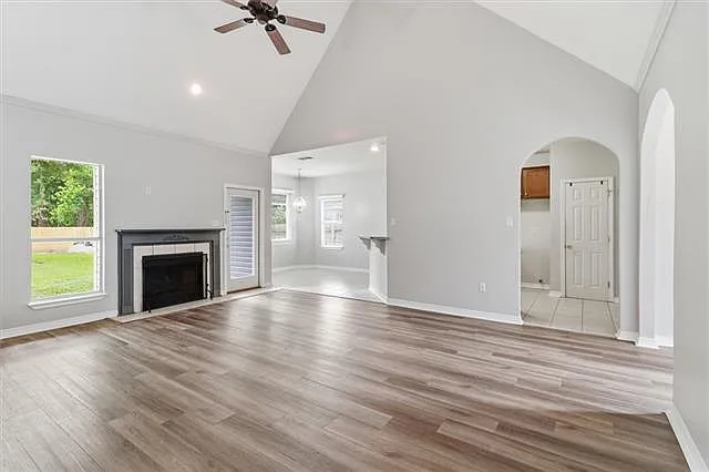 1555 Marigny Ave — Photo 14