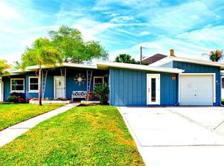 2464 Del Rio Way, Dunedin, FL 34698