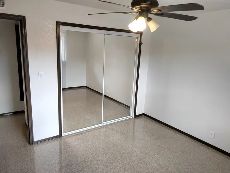 4431 E 3rd St #7 — Photo 5