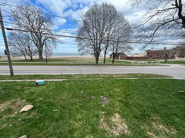 Building Photo - 261 Beach Ave #1