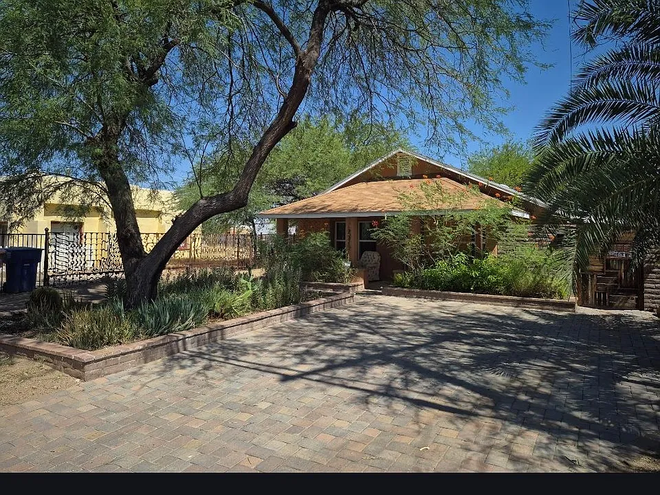 231 E Blacklidge Dr #A