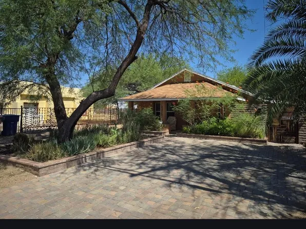 231 E Blacklidge Dr #A, Tucson, AZ 85705