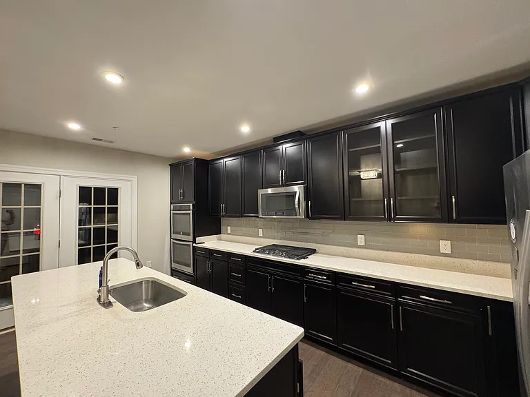 3685 Chippendale Cir — Photo 7