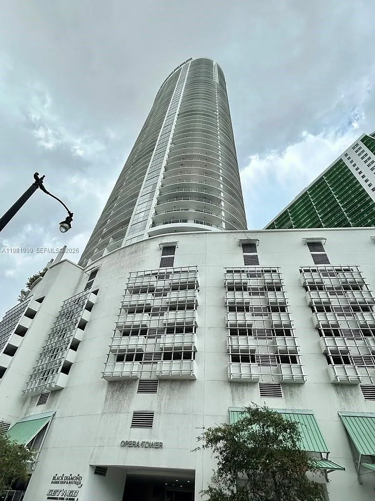 Opera Tower Condo — Photo 1
