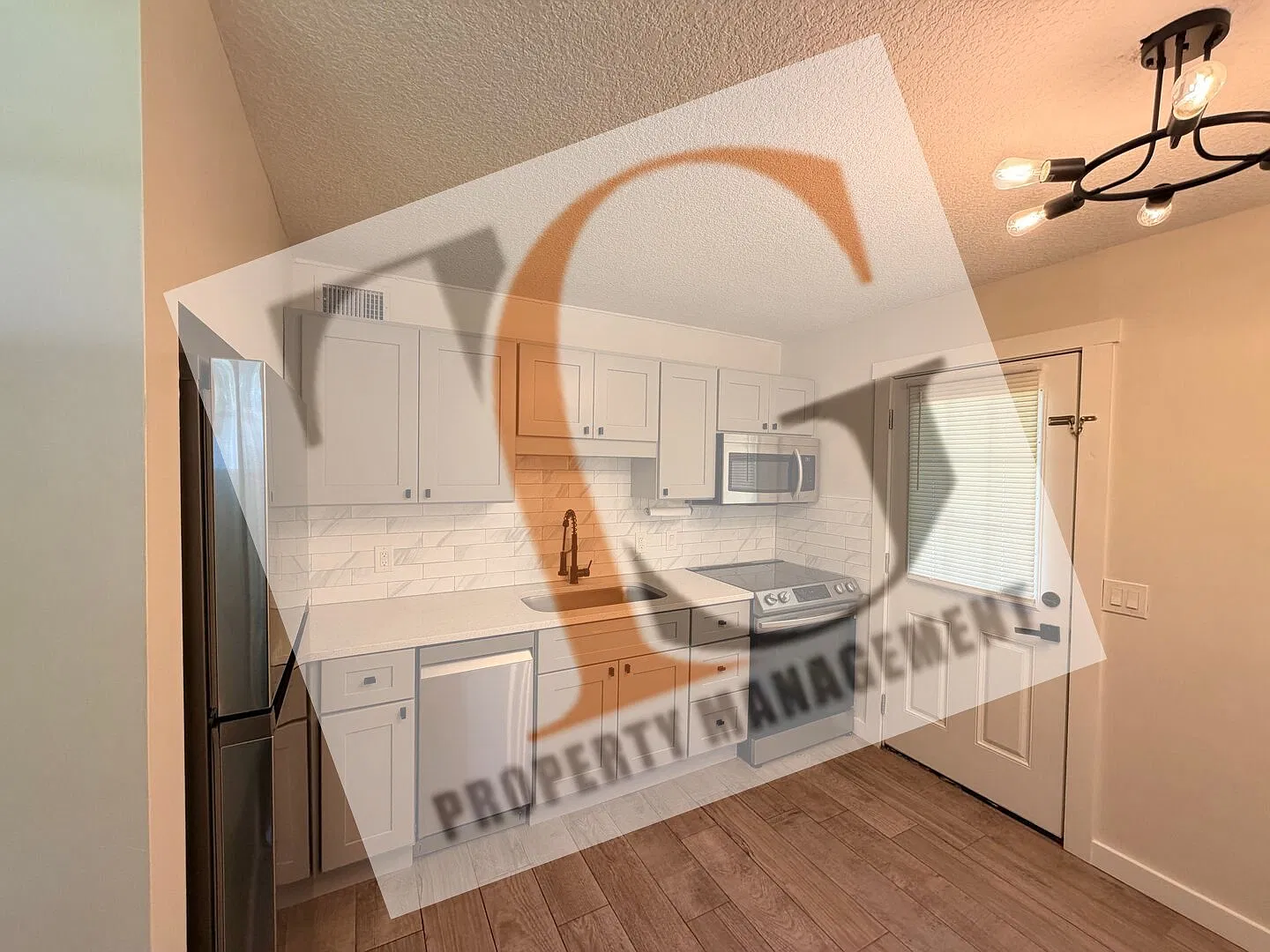 2/1 Atlantic Beach Duplex For Rent! Lawn Included! — Photo 3