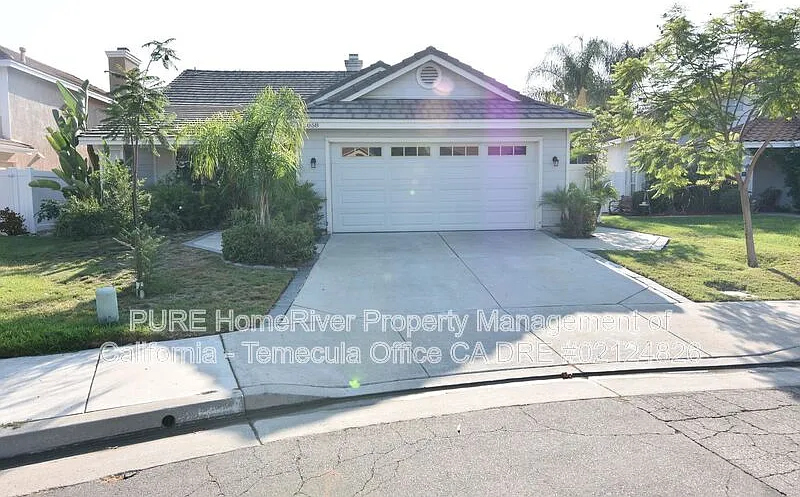 3 bed, 2.0 bath, 1664 sqft, $3,195 — Photo 1