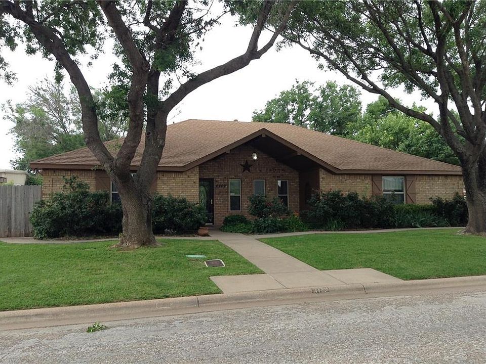 1st image of 4449 Cole Dr