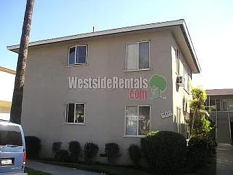 1 bed, 700 sqft, $2,000 — Photo 2