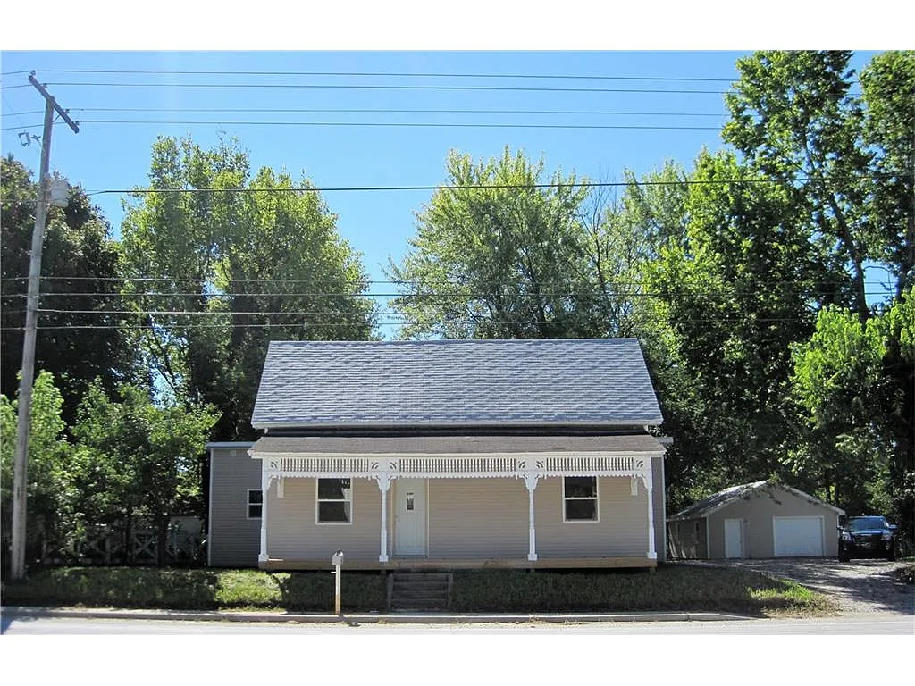 962 W Us Highway 40 photo 1