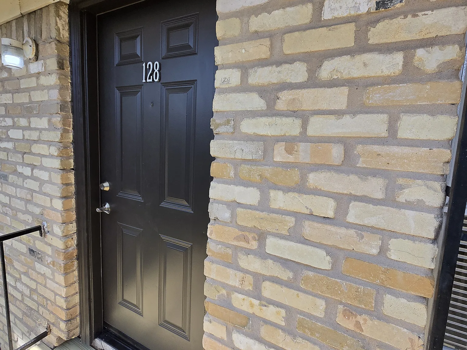 2 bed, 900 sqft, $1,040 — Photo 4